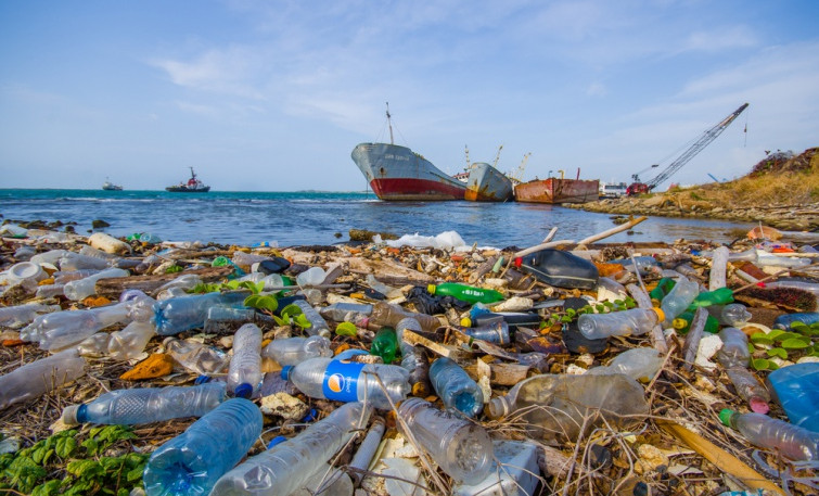 ООН: Объем пластикового мусора в океанах может вырасти почти в три раза к 2040 году