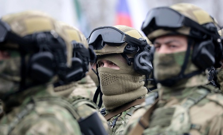Сотрудники ОМВД России по Курчалоевскому району провели беседу в школе имени А.Н. Кадыровой