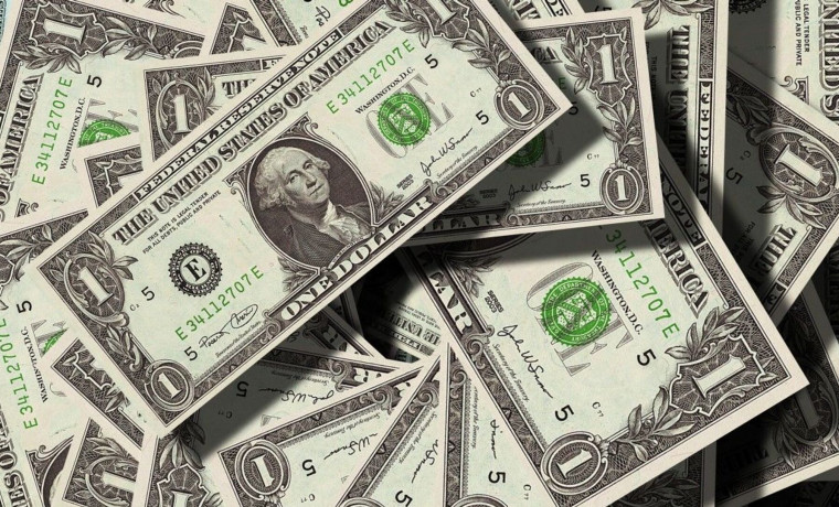 Курс доллара поднялся выше 60 рублей