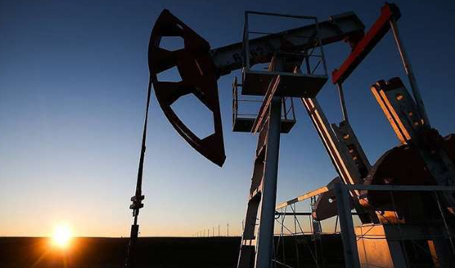 Минприроды почти вдвое повысило оценку запасов нефти в России
