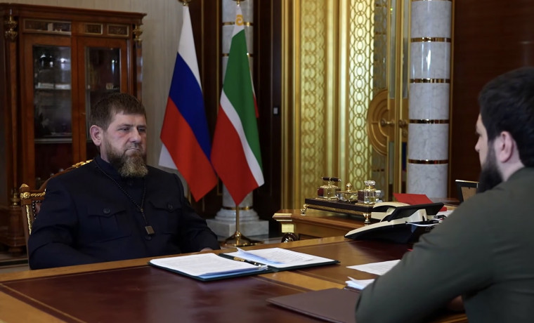 Рамзан Кадыров провёл рабочую встречу с министром здравоохранения ЧР Адамом Алхановым