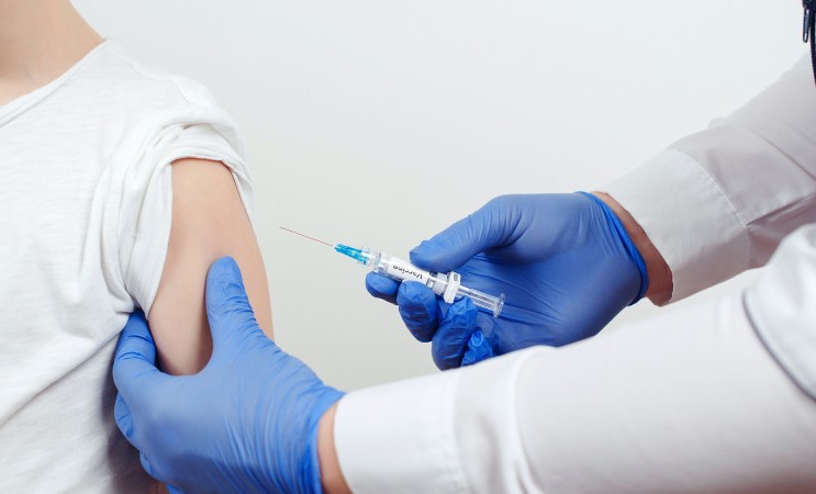 Более 300 тысяча доз вакцины от кори и паротита поставят в регионы РФ 22 декабря