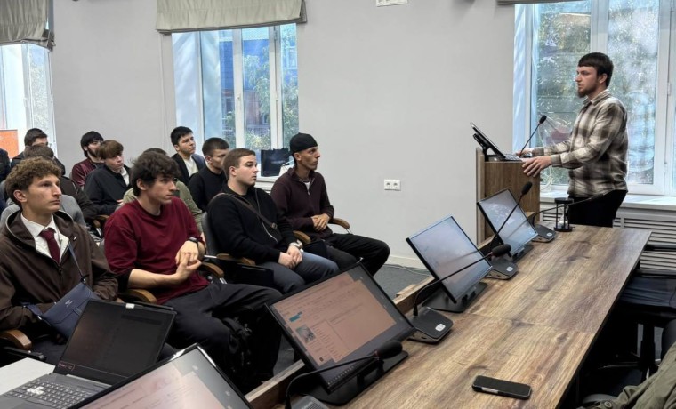Центр «Воин-Ахмат» продолжает просветительскую работу среди студентов