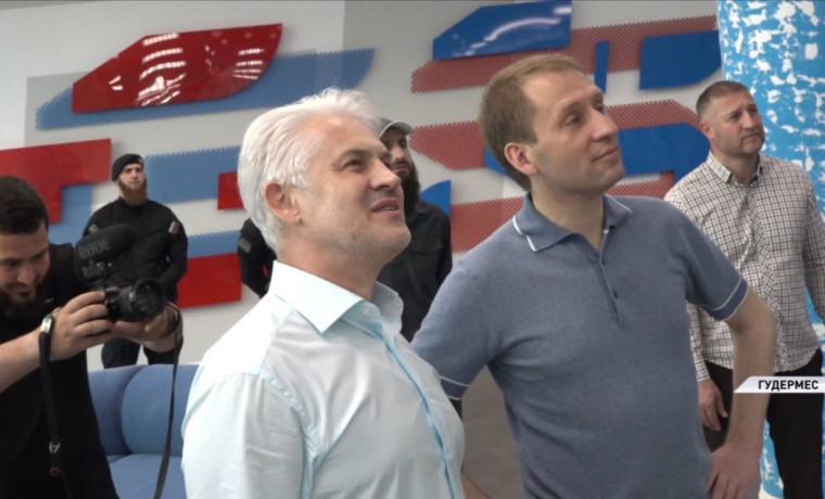 Александр Козлов побывал в ЧР с рабочим визитом