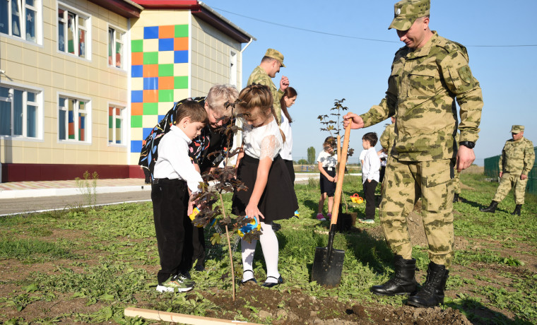 Военнослужащие грозненского соединения Росгвардии поддержали Всероссийскую акцию «Зеленая Россия»