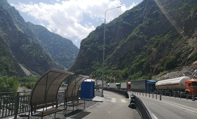 МегаФон подготовил сеть к повышенным нагрузкам на границе с Грузией