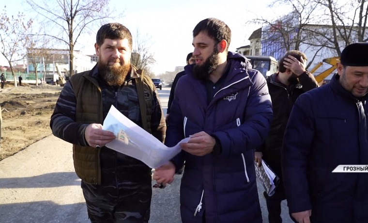 Рамзан Кадыров ознакомился с ходом реконструкции проспекта имени Ахмата-Хаджи Кадырова