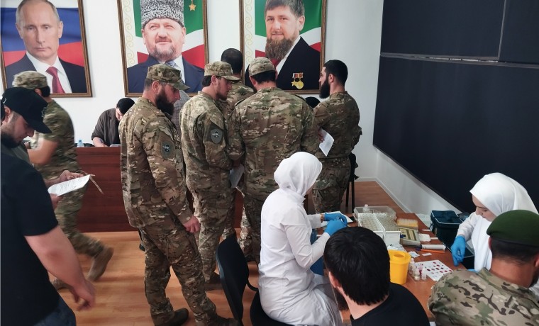 Росгвардейцы в Грозном поддержали ведомственную донорскую акцию «От сердца к сердцу»