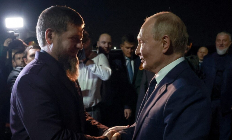 Рамзан Кадыров поздравил Владимира Путина с 25-летием со дня вступления в должность Президента РФ