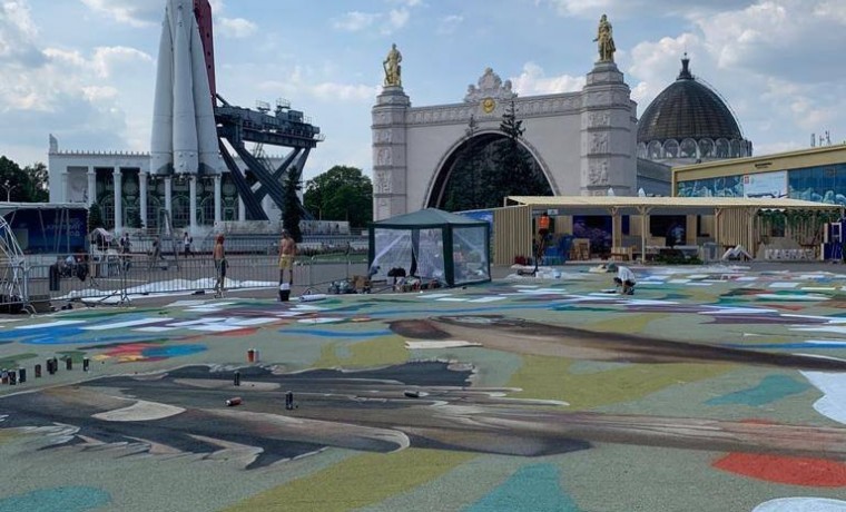 На ВДНХ появилась большая карта России с национальными туристическими маршрутами