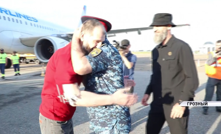 Джамалдин Юнусов вернулся в Грозный после двухмесячного лечения в Москве