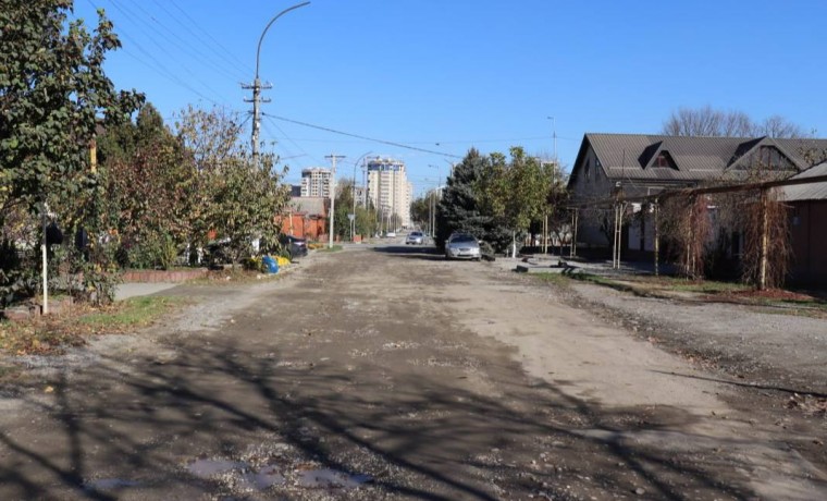 Улицу Гайрбекова в Грозном отремонтируют в рамках нацпроекта
