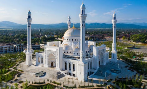Мехмет Боздаг назвал мечеть имени Пророка Мухаммада ﷺ в Шали самой красивой в мире
