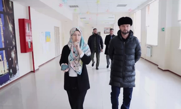 Хож-Бауди Дааев проверил школы Шалинского района