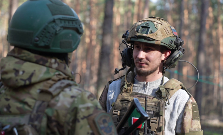 Военкор ЧГТРК: Взаимная поддержка позволяет бойцам координировать усилия на всех участках фронта