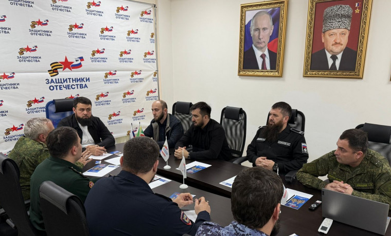 Представитель Росгвардии обсудил вопросы социальной поддержки участников СВО в ЧР