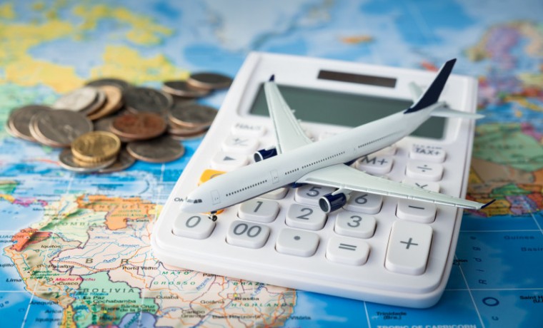 Жители России поделились, сколько денег готовы потратить на отпуск