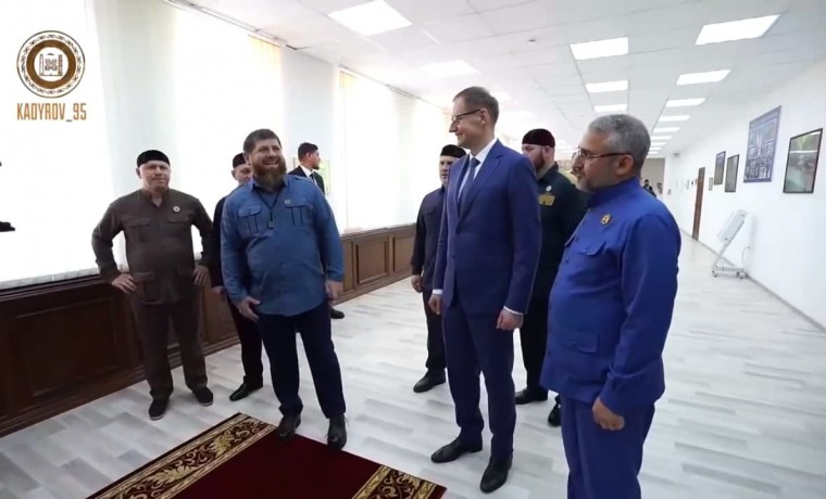ЧР с рабочим визитом посетил руководитель Федерального казначейства Роман Артюхин
