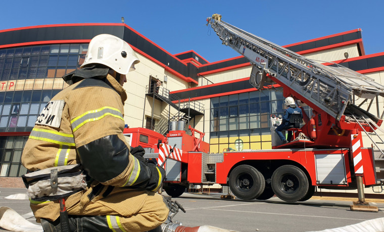Лучшую пожарно-спасательную команду определили в ЧР