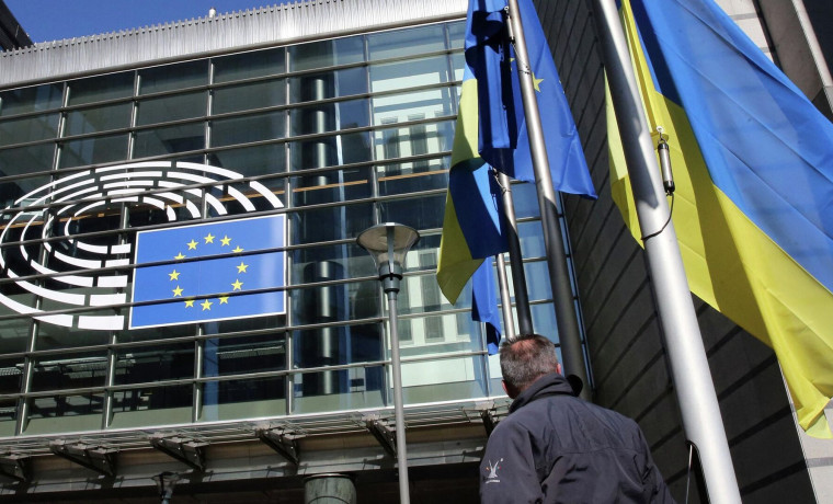 После новой выходки украинского посла немцы выступили против помощи Киеву