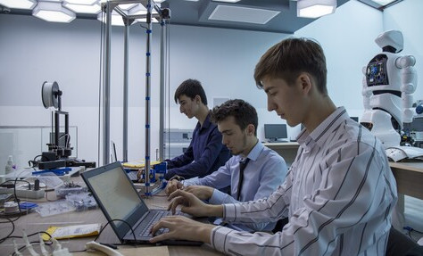 В Чеченской Республике «обучат» чеченскому языку робота-консультанта