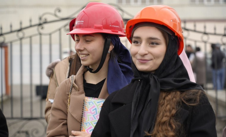 Студенты Чеченской Республики побывали на подстанции «Северная»