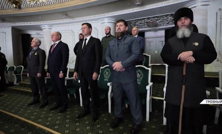 В Чеченскую Республику прибыл Александр Новак
